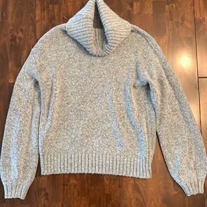 EUC Ann Taylor gray and light blue chunky turtleneck, size XXS, like new!